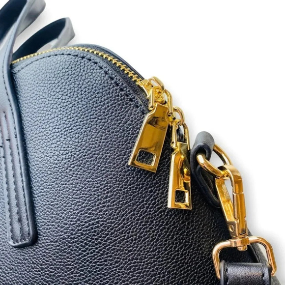 Louinhide Black Faux  Leather Handbag / Crossbody with Pinstripe Lining - Picture 6 of 11